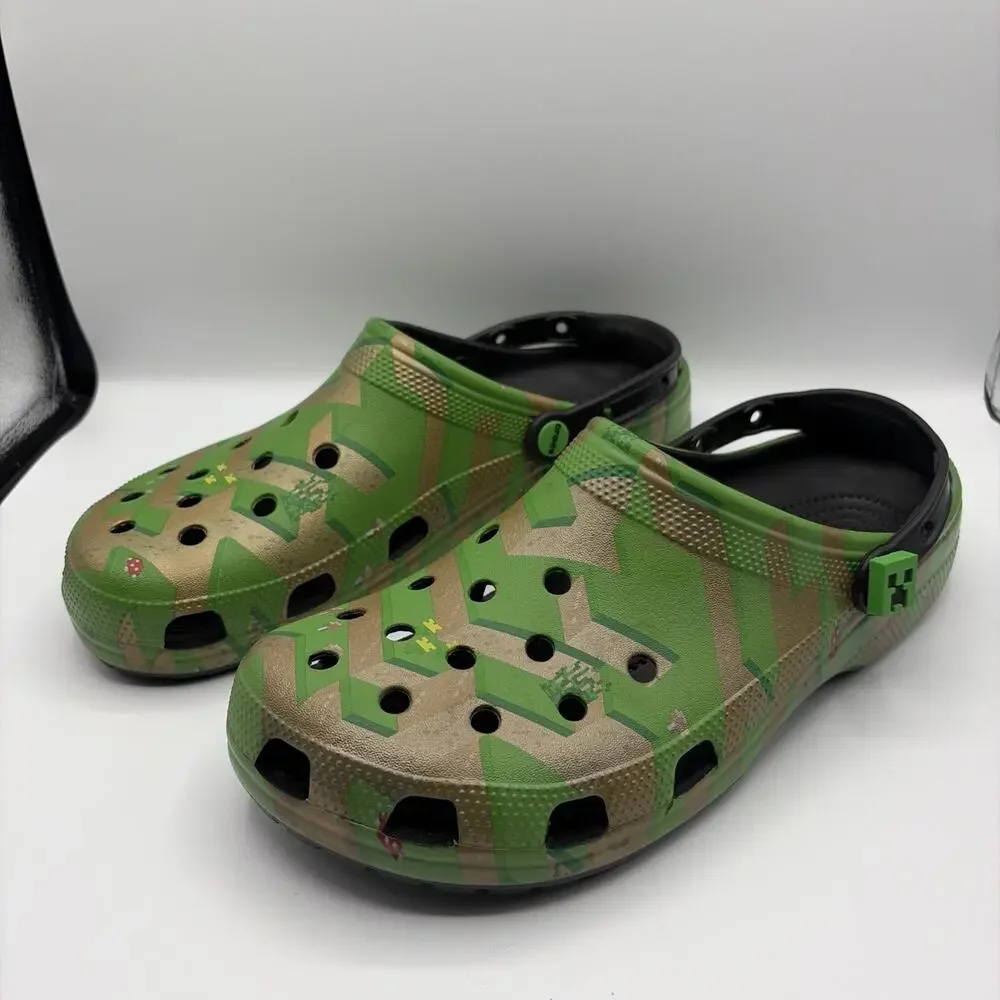 CROCS Minecraft Classic Clogs Mens 12 Pixelated Green Brown Camo Gamer NEW
